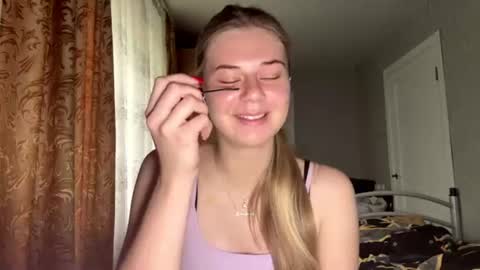 Klara online show from June 26, 9:57 am