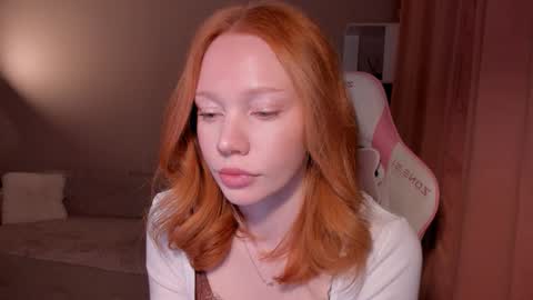 Snapshot of honeyautumn chatting on December 14, 12:38 am honeyautumn online show from December 14, 12:38 am