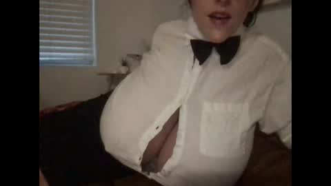 Snapshot of honeybbxx chatting on January 12, 10:33 pm honeybbxx online show from January 12, 10:33 pm