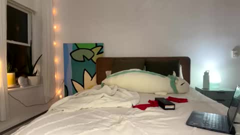 Snapshot of honeybbxx chatting on February 16, 2:53 am honeybbxx online show from February 16, 2:53 am