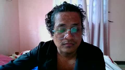 Snapshot of honeybee_xq chatting on May 17, 11:23 pm Honeybee online show from May 17, 11:23 pm