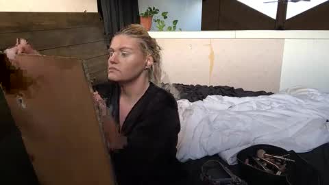 honeybuhnny online show from March 6, 1:35 am