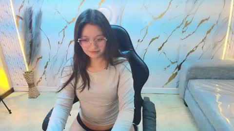 honeydoll_tf online show from May 5, 2:14 pm