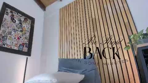 Snapshot of honeyhot69__ chatting on July 27, 10:55 am Sofia independent model online show from July 27, 10:55 am