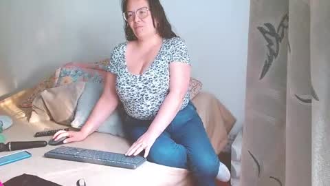 sofia online show from December 12, 9:58 pm