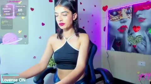 HONEY LUXE online show from June 18, 8:57 pm