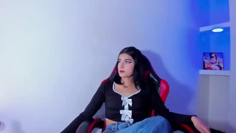 HONEY LUXE online show from July 11, 7:27 pm