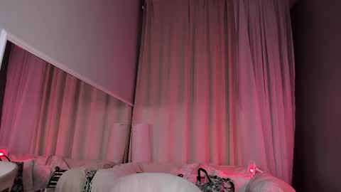 Alexia online show from March 24, 11:15 am