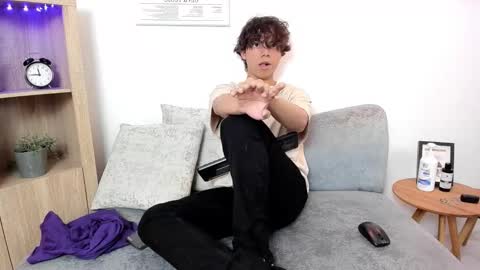 honeymoon_sariel online show from September 28, 7:08 pm