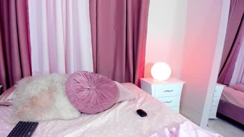 honeymoon_sariel online show from October 23, 7:34 pm