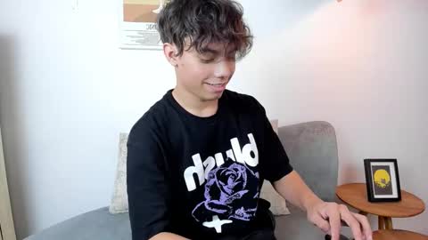 honeymoon_sariel online show from February 19, 7:43 pm