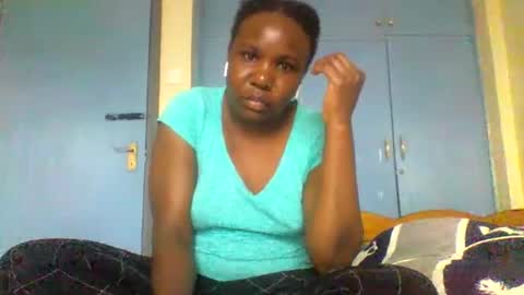 Snapshot of honeymuny chatting on October 29, 10:17 am Honeymuny online show from October 29, 10:17 am