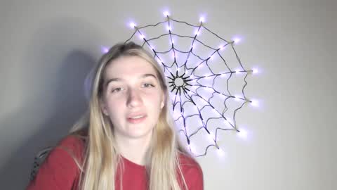 honeyveil online show from October 21, 7:14 pm