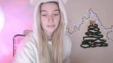 honeyveil online show from January 14, 12:33 pm