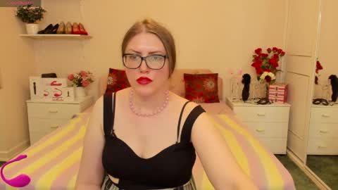 Snapshot of honeywinexs chatting on May 27, 2:58 pm honeywinexs online show from May 27, 2:58 pm