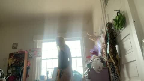 Emi Rose online show from June 26, 7:07 pm