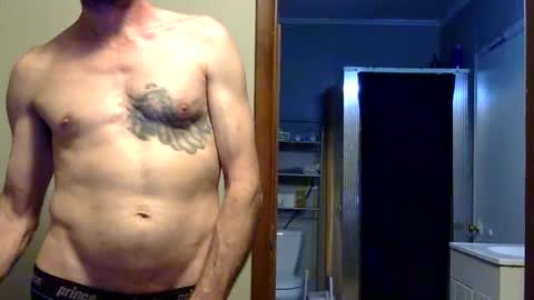 hoodedcricket online show from April 18, 2:48 am