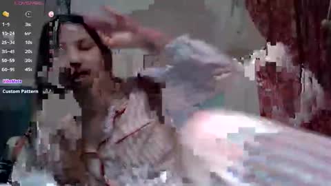 HoodHippy online show from February 18, 4:30 am