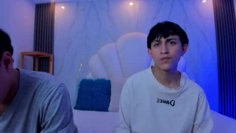 hoot_booys_ online show from January 16, 7:40 pm