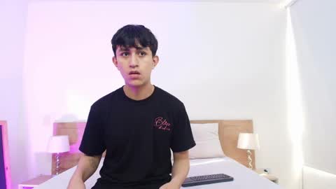 hoot_booys_ online show from March 23, 8:35 pm