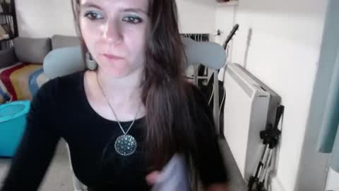 Snapshot of hope_xo chatting on May 27, 11:02 pm Hope online show from May 27, 11:02 pm