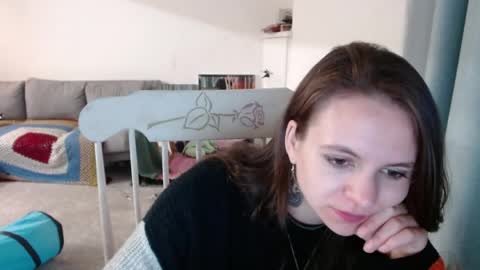 Snapshot of hope_xo chatting on June 6, 9:41 pm Hope online show from June 6, 9:41 pm