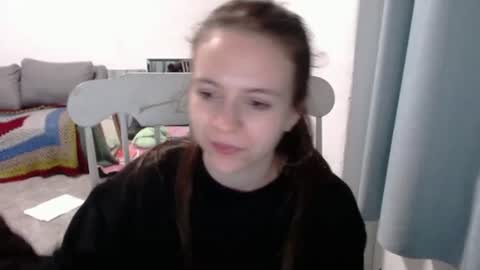 Snapshot of hope_xo chatting on June 11, 11:03 pm Hope online show from June 11, 11:03 pm