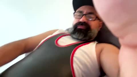 Snapshot of hornedupnwild chatting on December 20, 1:22 pm Showing off gets me off online show from December 20, 1:22 pm