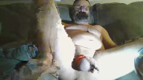 Snapshot of hornedupnwild chatting on May 6, 3:57 am Showing off gets me off online show from May 6, 3:57 am