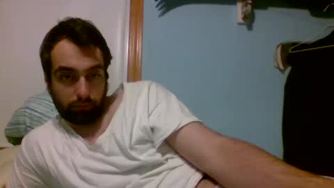 Snapshot of hornemike127 chatting on December 26, 2:22 am hornemike127 online show from December 26, 2:22 am