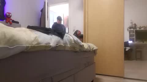 horneycumslutsucker online show from March 7, 3:31 pm