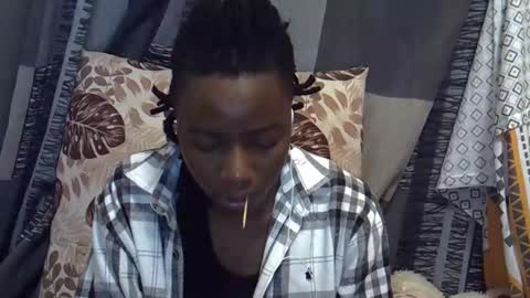 Leila online show from March 10, 6:35 pm