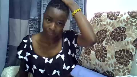 Snapshot of horny_baddie18 chatting on July 10, 11:24 am Leila online show from July 10, 11:24 am