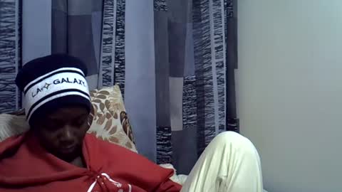 Snapshot of horny_baddie18 chatting on July 25, 6:27 pm Leila online show from July 25, 6:27 pm