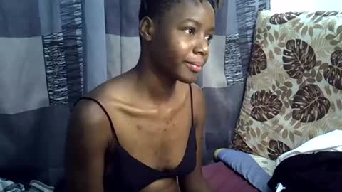 Snapshot of horny_baddie18 chatting on July 31, 10:58 am Leila online show from July 31, 10:58 am