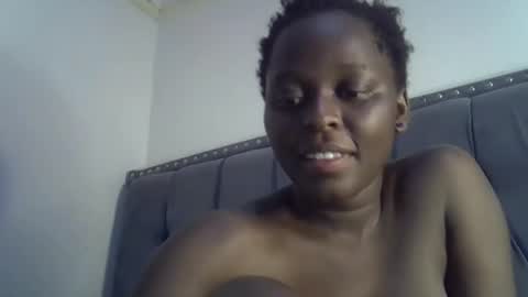 Snapshot of horny_ebony546069 chatting on December 13, 4:16 pm horny_ebony546069 online show from December 13, 4:16 pm