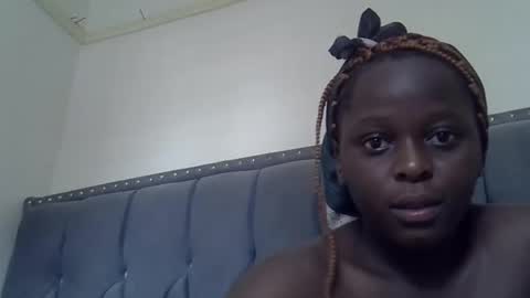 Snapshot of horny_ebony546069 chatting on December 31, 6:59 am horny_ebony546069 online show from December 31, 6:59 am