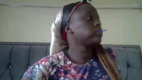 Snapshot of horny_ebony546069 chatting on January 5, 10:53 am horny_ebony546069 online show from January 5, 10:53 am
