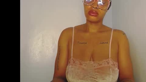 horny_ebonygirl_ online show from February 27, 9:31 am