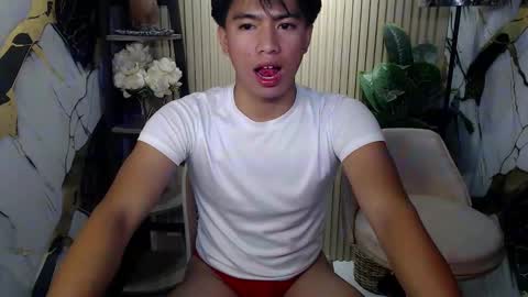 cum boy james online show from April 18, 9:02 am