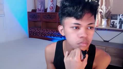 horny_joshxxx online show from May 23, 6:45 pm