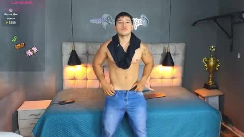 Snapshot of horny_nick18 chatting on September 26, 10:52 am horny_nick18 online show from September 26, 10:52 am
