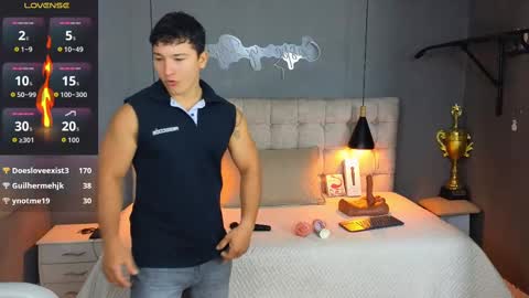 Snapshot of horny_nick18 chatting on October 2, 12:23 pm horny_nick18 online show from October 2, 12:23 pm