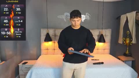 Snapshot of horny_nick18 chatting on October 6, 1:08 pm horny_nick18 online show from October 6, 1:08 pm