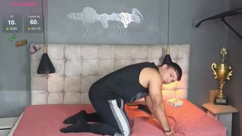 horny_nick18 online show from January 15, 11:15 am