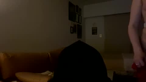 Snapshot of hornybaby675 chatting on October 23, 7:29 am Tina baby online show from October 23, 7:29 am