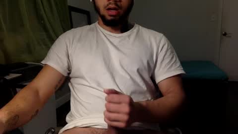 Snapshot of hornybbcxx chatting on December 2, 5:04 am hornybbcxx online show from December 2, 5:04 am