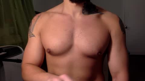 Snapshot of hornybbcxx chatting on December 3, 12:02 am hornybbcxx online show from December 3, 12:02 am