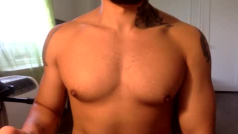 Snapshot of hornybbcxx chatting on December 5, 7:38 pm hornybbcxx online show from December 5, 7:38 pm