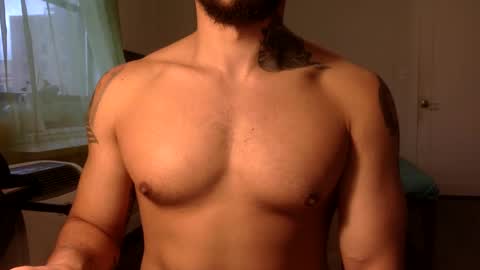 Snapshot of hornybbcxx chatting on December 11, 8:07 pm hornybbcxx online show from December 11, 8:07 pm